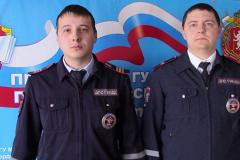 На Урале инспекторы ДПС спасли водителя в горящем автомобиле