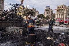 Центр Киева очистили от баррикад