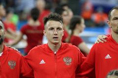 ЦСКА согласился отпустить Александра Головина