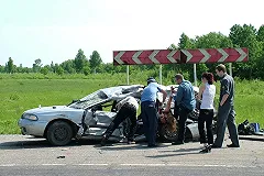 В Подмосковье грузовик врезался в сбивший пешехода автомобиль