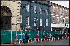 Британские СМИ: Русская разведчица носила «Новичок» во флаконе из-под духов