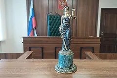 Бывшего спикера думы Среднеуральска, подравшегося с мэром, внесли в перечень коррупционеров