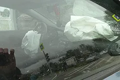 Неадекватный водитель Land Cruiser устроил ДТП с двумя иномарками на Ленина