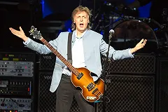 Пол Маккартни в честь 75-летия получил королевский подарок