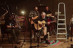 «На лабутенах на…». Суд ограничил распространение среди детей пяти песен «Ленинграда»