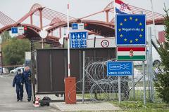 Венгрия закрыла границу с Хорватией из-за мигрантов