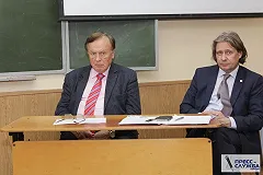 Ученый-маньяк из Санкт-Петербурга недавно выступил в екатеринбургском вузе