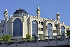 Сирийские беженцы пожаловались на порядки в немецких мечетях