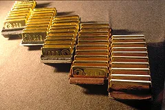 Китаец пытался вывезти из России 4 кг золота в собственной обуви