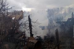 Мужчина сгорел при пожаре садового дома в Екатеринбурге