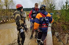 На Урале прошли учения «УралСпас». Легендой выбрали землетрясение