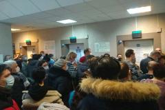 Свердловские власти прокомментировали огромные очереди в больницах