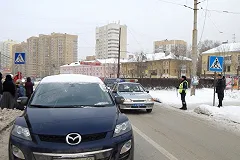 20-летний водитель кроссовера сбил двух женщин на улице 8 Марта