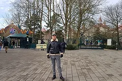 Депутат Евгений Боровик вернулся в Екатеринбург из Парижа