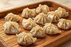 В Екатеринбурге на месяц закрыли цех, где делали пельмени без возможности помыть руки