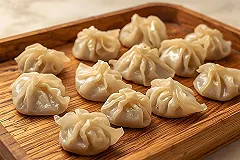 В Екатеринбурге на месяц закрыли цех, где делали пельмени без возможности помыть руки