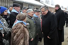 Президент Польши пообещал не мешать России праздновать День Победы