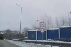 Жители Ревды опасаются обрушения местных мостов под весом самосвалов с глиной