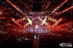 В Екатеринбурге прошел турнир по ММА. Сражались 24 бойца из 4 стран