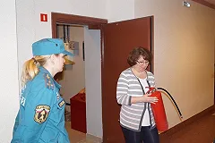 Свердловские спасатели проверяют детские лагеря на безопасность