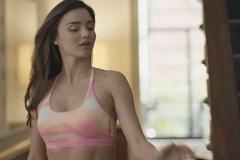 Миранда Керр увеличила грудь