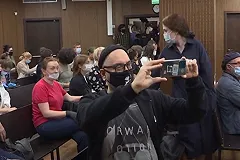 Режиссера Кирилла Серебренникова признали виновным по делу о хищении 129 млн рублей