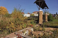 Приставы принудили частника сломать забор, мешавший свободному проходу людей к Шарташу