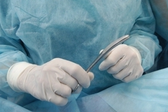 На 10 тысяч россиян приходится примерно пять врачей