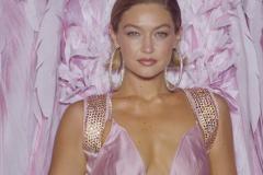 Ирина Шейк приняла участие в первом за 6 лет шоу «ангелов» Victoria’s Secret