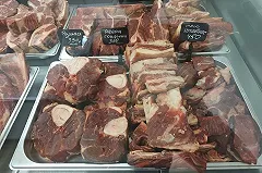 В России стали есть меньше мяса. Но больше — индейки и говядины