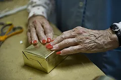 В Челябинске экспедиторы приняли посылки с «бомбами» от «тайного покупателя»