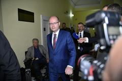 Премьер Чехии отчитал президента страны из-за Крыма