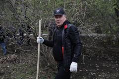 Мэр Орлов сообщил, почему на дорогах столько ям, если их постоянно ремонтируют