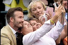 Пристрастие к "селфи" признали психическим расстройством