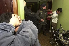 Трех азиатов, забивших 15-летнего подростка домкратом, будут судить в Сысерти