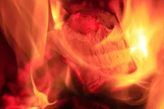 Кочегары в Белоярском районе снизили температуру в батареях, чтобы выбить долги