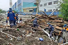 В Нижних Сергах после потопа река снова размыла автомобильную переправу