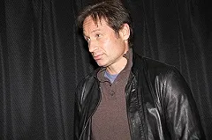 Дэвид Духовны сыграл роль русского космонавта в рекламе пива