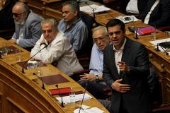 Парламент Греции одобрил необходимые для получения кредита реформы