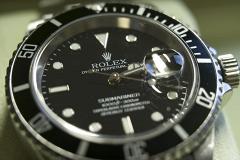Матерные часы от Rolex и Supreme стали доступны покупателям
