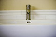 В Германии квартиросъемщик год не закрывал краны с водой. Утекло 7 млн литров