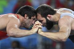 Борец Садулаев выиграл очередное золото Олимпийских игр