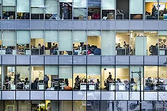 Эксперты констатировали деградацию занятости пожилых мужчин