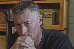 Евгения Ройзмана признали виновным в дискредитации Вооруженных сил РФ