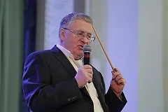 Жириновский рассказал, у кого из кандидатов в президенты куриные мозги