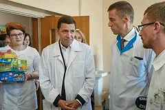 ОДКБ № 1 получила подарки от губернатора в День защиты детей