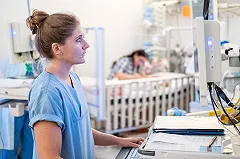 Врачи спасли ногу Ване Фокину. Малыш переходит на самостоятельное питание