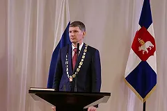 «Свалил в Москву». Пермский губернатор уехал, не попрощавшись с земляками