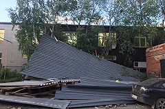 По факту гибели людей во время урагана возбужено уголовное дело