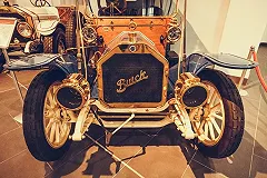 «Это провал, позор, унижение…» Свердловская область провалила программу внутреннего туризма